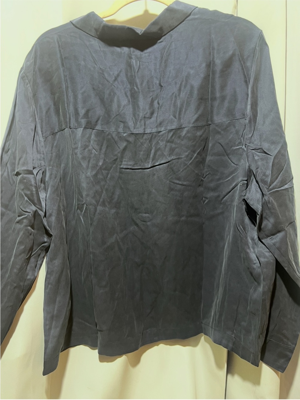 NWT Quince Washable Mulberry Silk Button Front Blouse Navy Large - Picture 5 of 6
